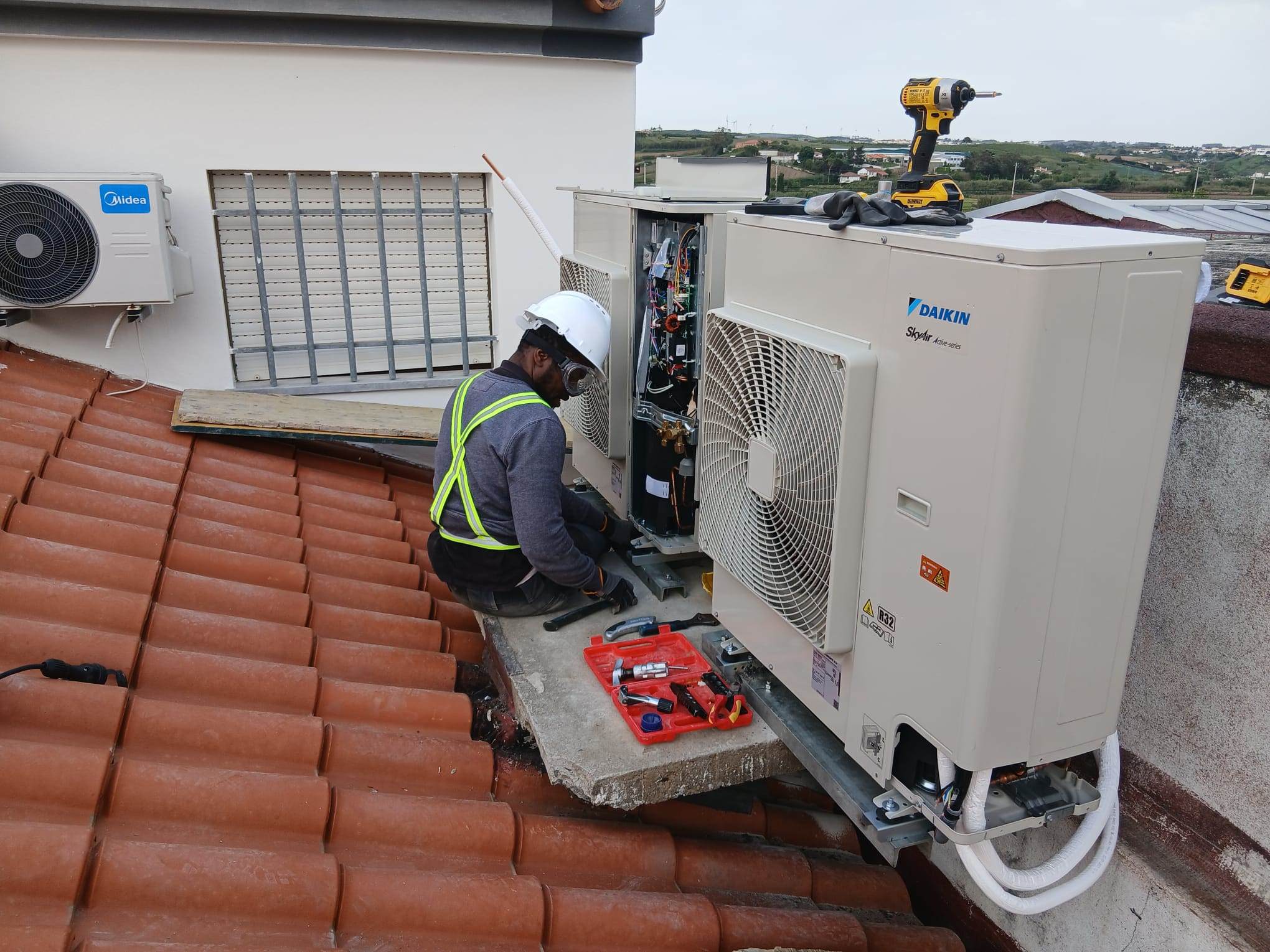 Sistema de ar condicionado VRV em instalação